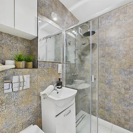 Superapart Jana Pawla Ii 106 With Elevator Feel At