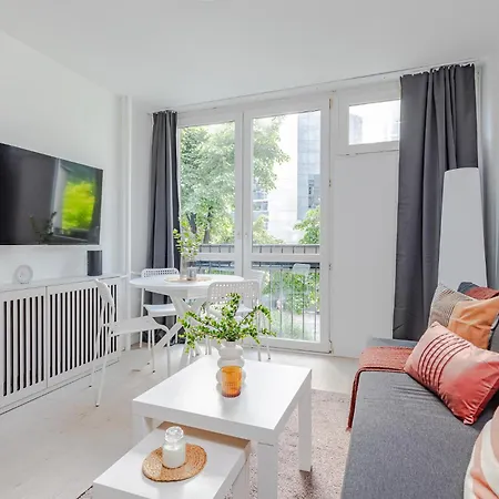 Superapart Jana Pawla Ii 106 With Elevator Feel At Warszawa